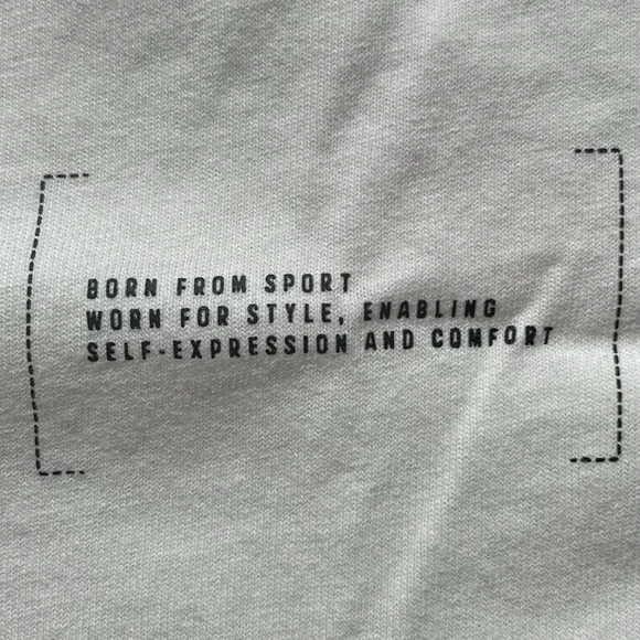 🔥4/$20 adidas CL T-Shirt - Picture 11 of 12